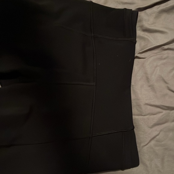 Lulu Lemon Workout Shorts - Picture 6 of 6